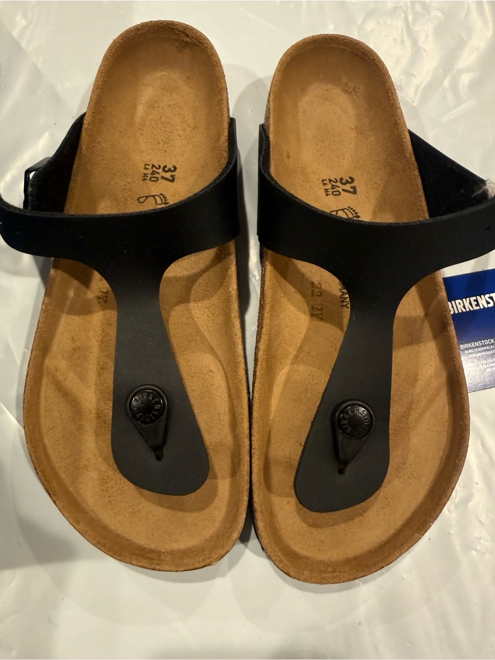 Birkenstock Women’s Gizeh Sandals in Black and Brown Footbed size 37